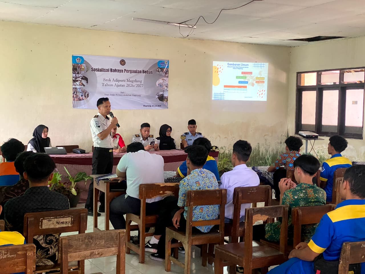 Bentengi Generasi Muda, Bapas Magelang Gelar Sosialisasi Bahaya Pergaulan Bebas di SMK Adipura Magelang!